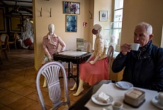 Из виртуальных баров в прозрачные кабинки. Новая ресторанная реальность. 